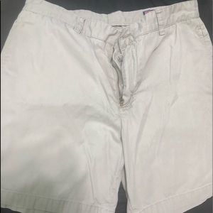 Men’s Vineyard Vines Club Shorts.